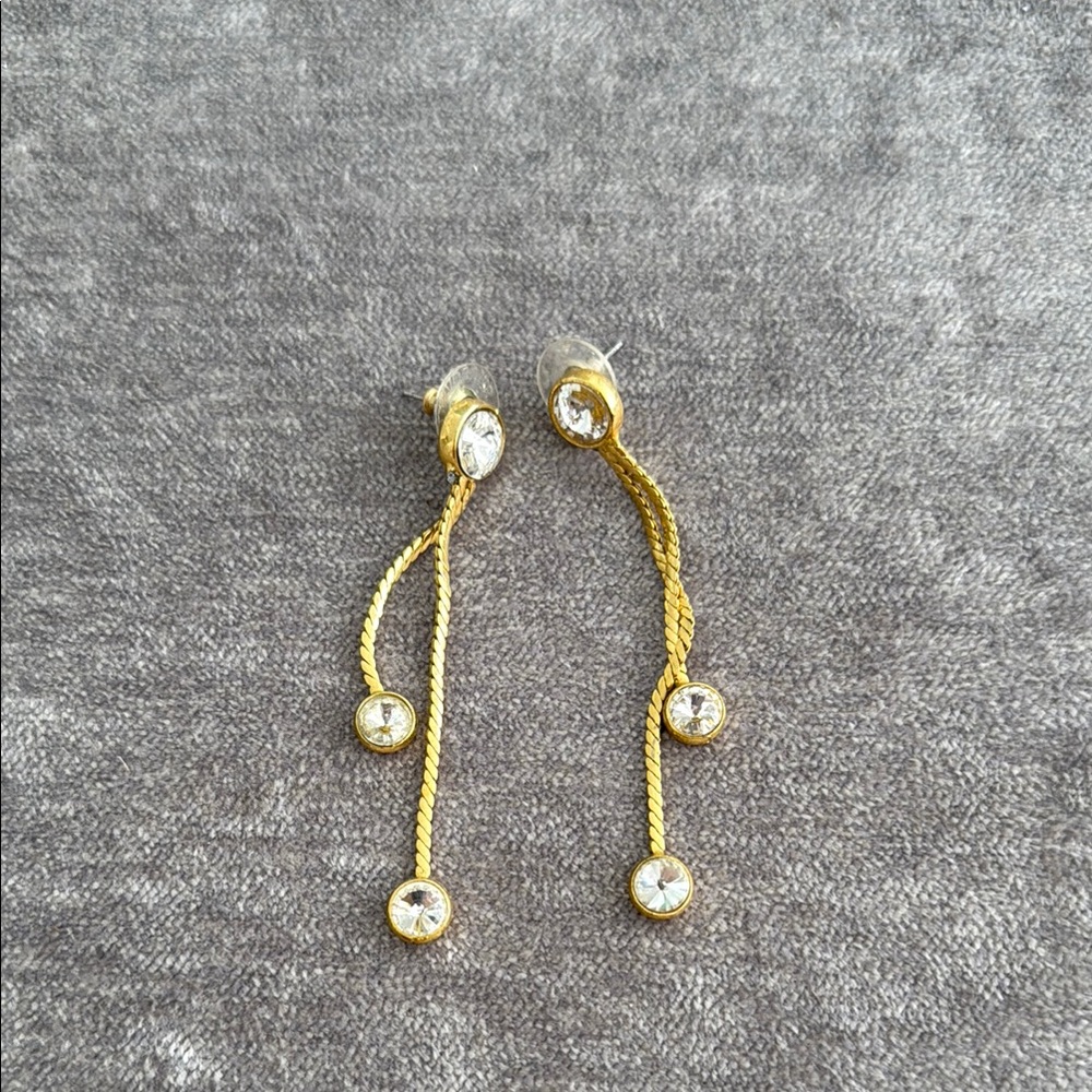 Elegant Gold Dangle Earrings